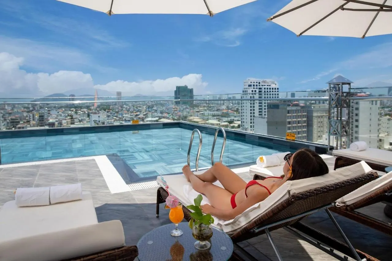 Golden Line Hotel Danang 4*,  Vietnam