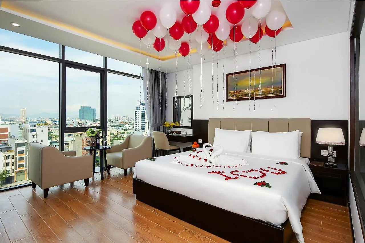 Golden Line Hotel Danang Vietnam