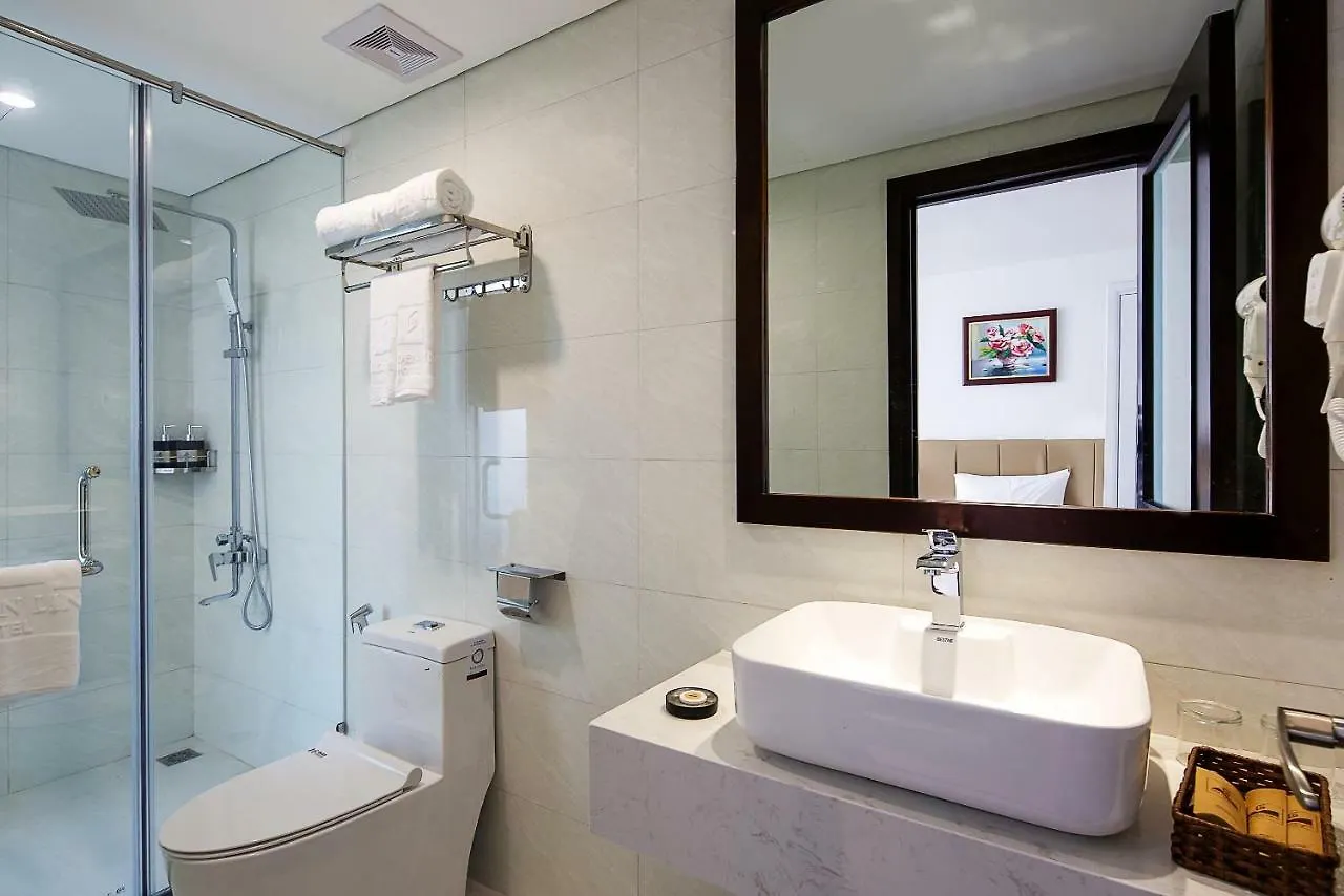 Golden Line Hotel Danang 4*,  Vietnam